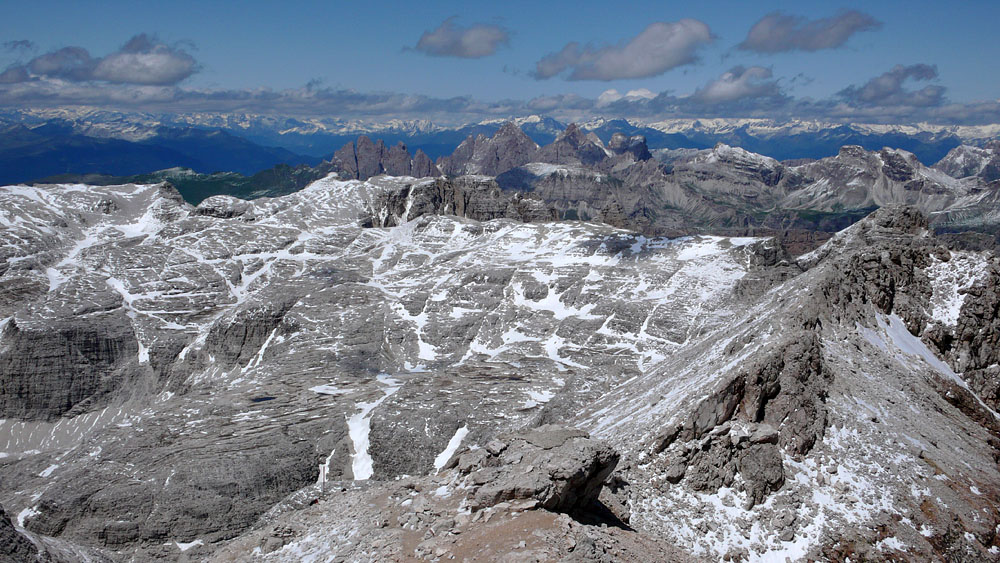 piz boe080.JPG - Hinten lugen die Geislerspitzen raus